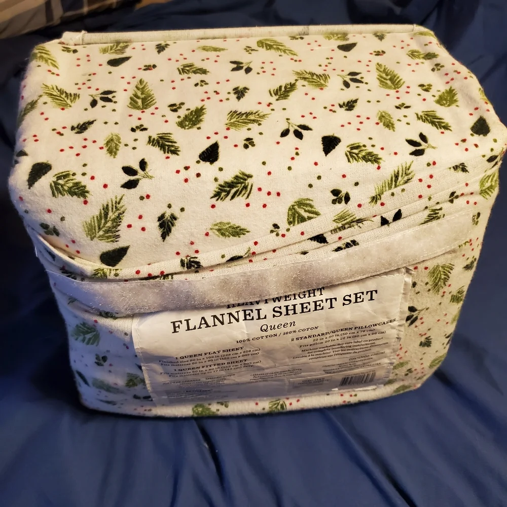Bee & Willow Heavyweight Cotton Flannel Queen Sheet Set Christmas Foliage NEW